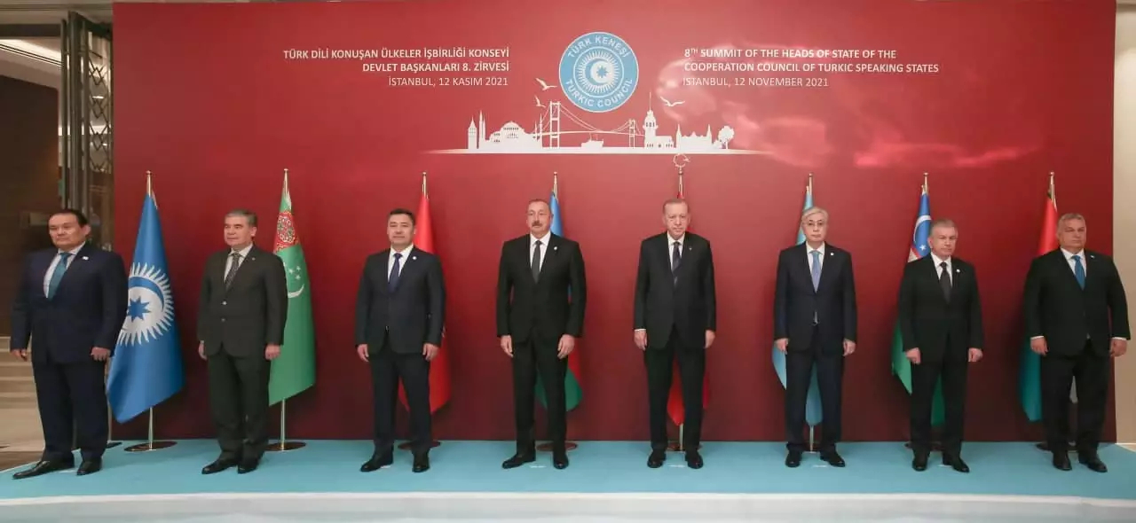 В пятницу в Стамбуле состоялся очный саммит лидеров Тюркского совета. Мероприятие стало0 отправной точкой...