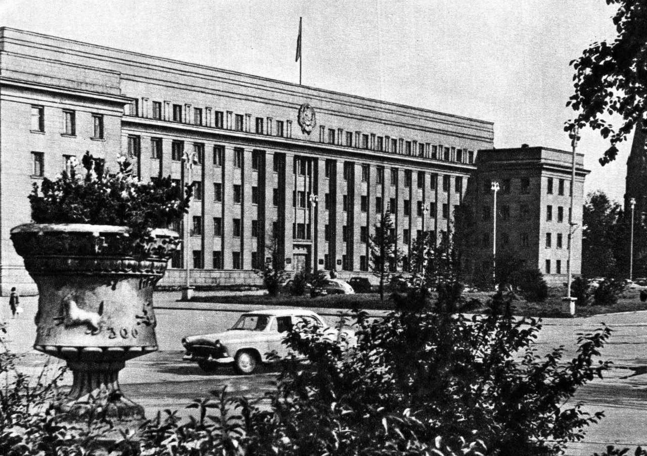 05. Дом Советов 05. Дом Советов