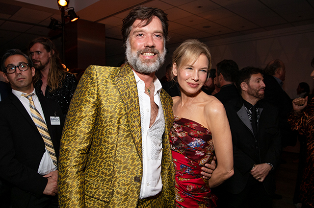 Рене Зеллвегер, Шэрон Стоун и другие на премьере фильма "Джуди" в Беверли-Хиллз Красная дорожка