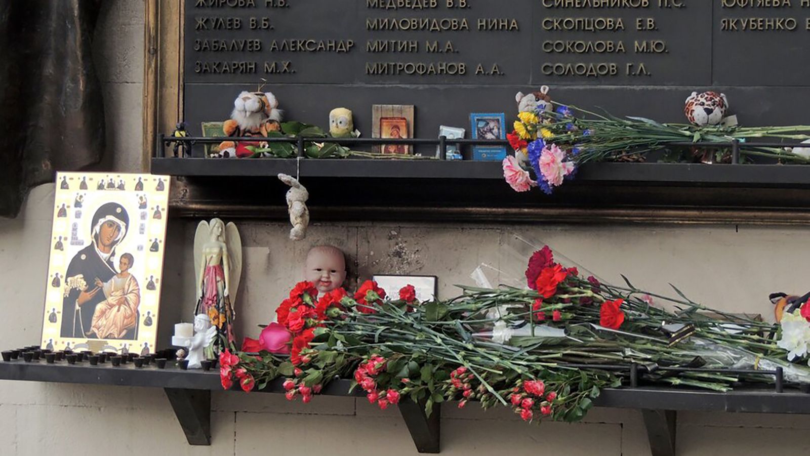 Раздалось два выстрела: заложник «Норд-Оста» Будницкий вспомнил о первой жертве теракта Общество