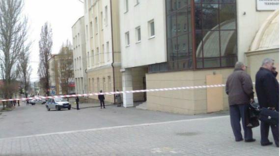 Взрыв возле школы в Ростове-на-Дону