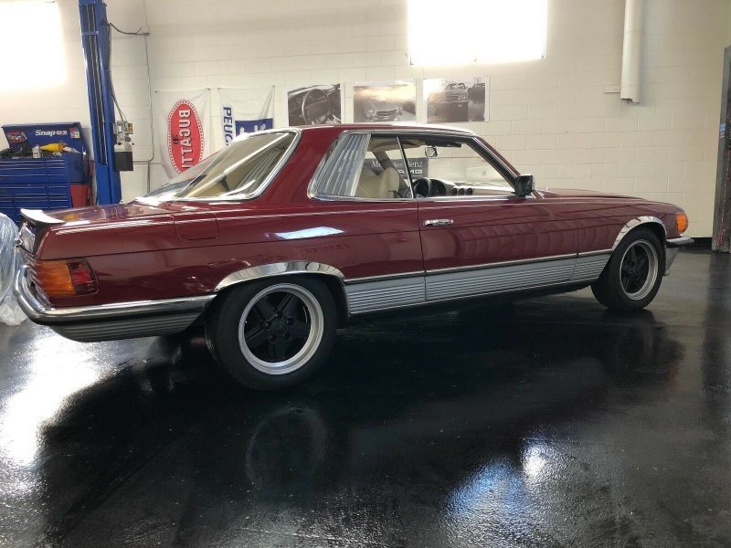 Пенсионерка продала купе Mercedes 450 SLC AMG, которым владела 42 года Пенсионерка продала купе Mercedes 450 SLC AMG, которым владела 42 года