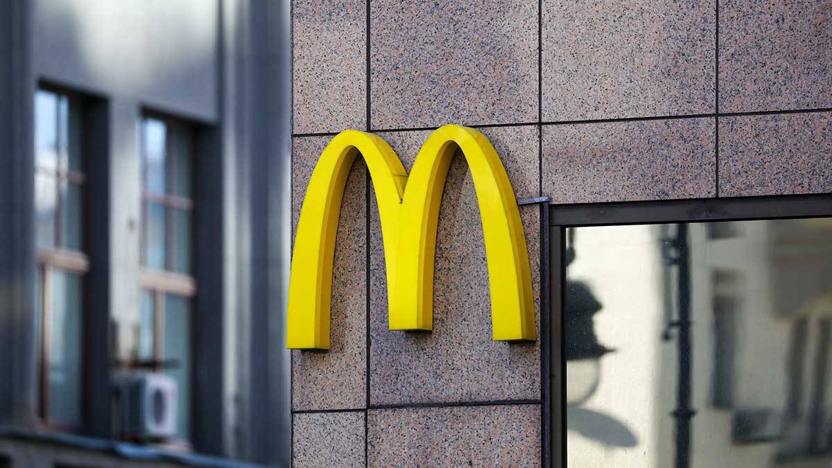 Стали известны варианты нового названия ресторанов «Макдоналдс» в России
