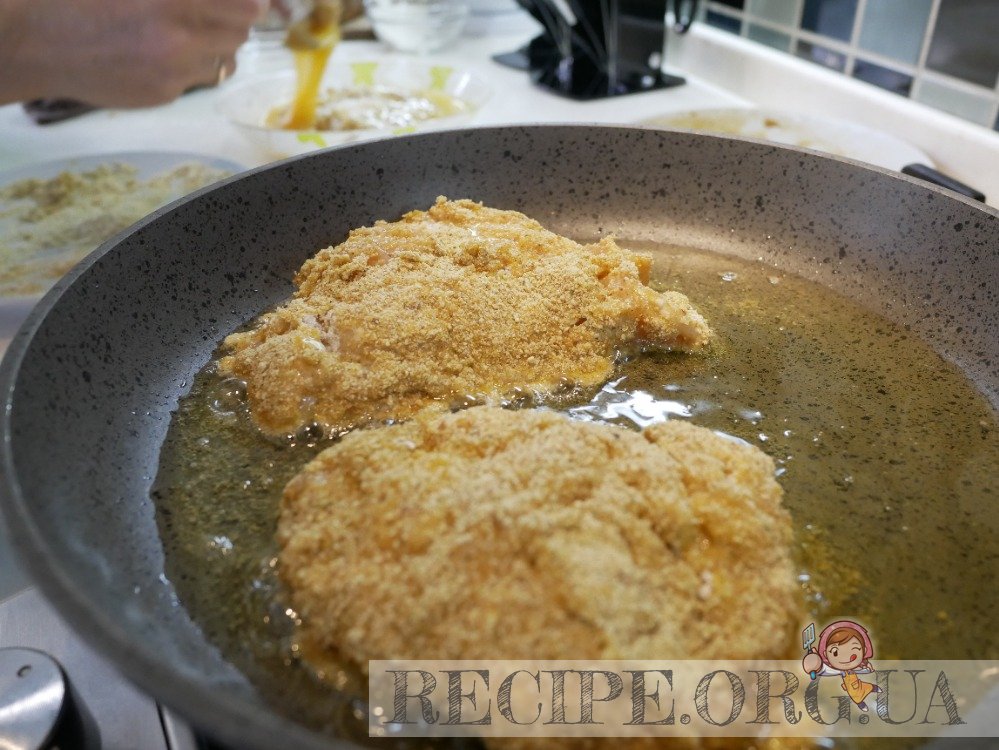 Куриные отбивные на сковороде с сыром фета блюда из курицы,горячие блюда,мясные блюда