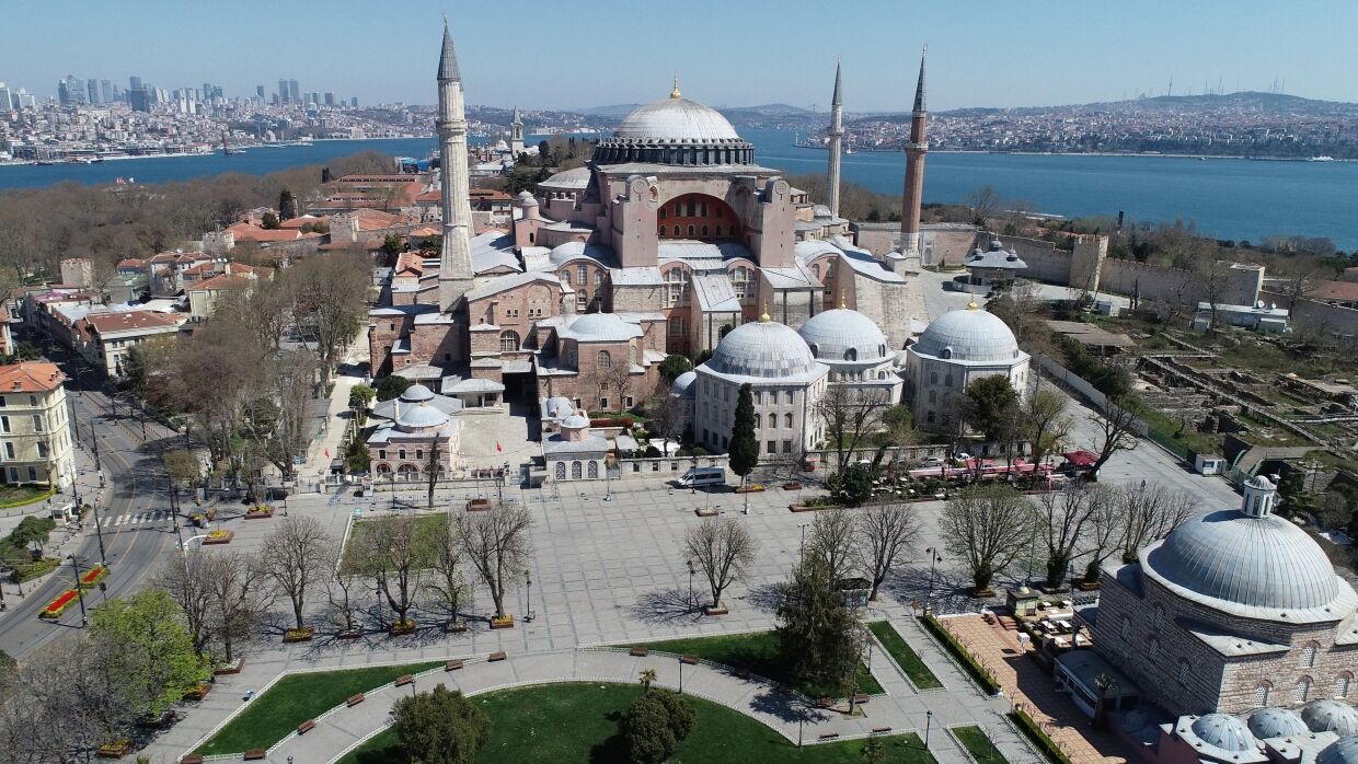 Патриарх Кирилл призвал власти Турции не превращать собор Святой Софии в мечеть