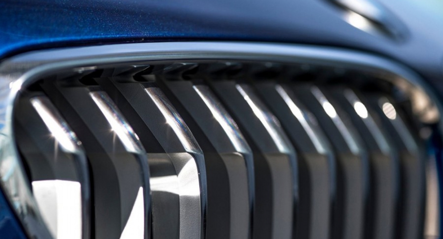 BMW выпустил самый мощный гибридный «кросс» XM Label Red