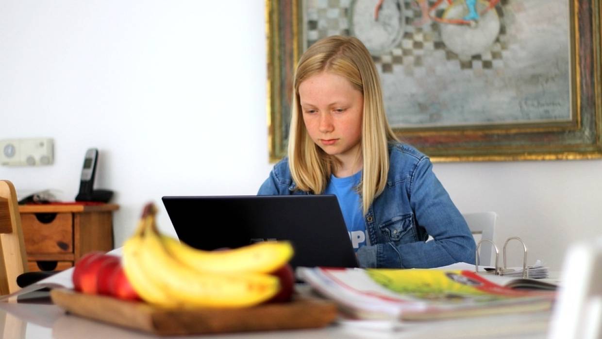 Можно ли воспитать современных детей, не запрещая им социальные сети
