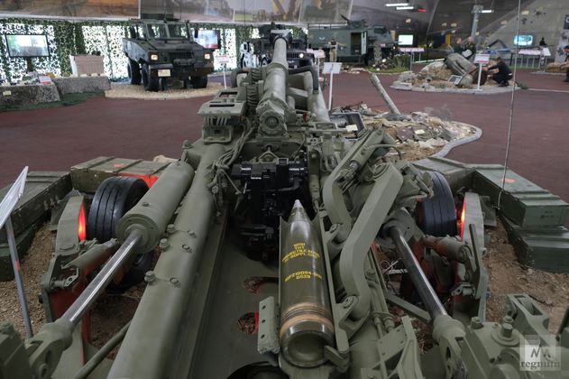 155-мм гаубица М-777 производства США