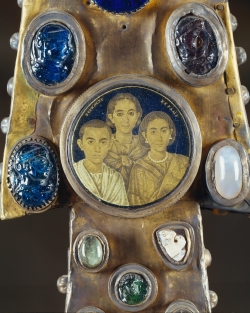 Как древние римляне рисовали золотом на донышках стеклянных стаканов мастер на все руки