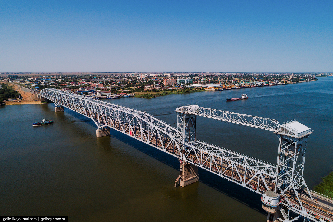 Астрахань с высоты — каспийские ворота России Астрахань с высоты — каспийские ворота России