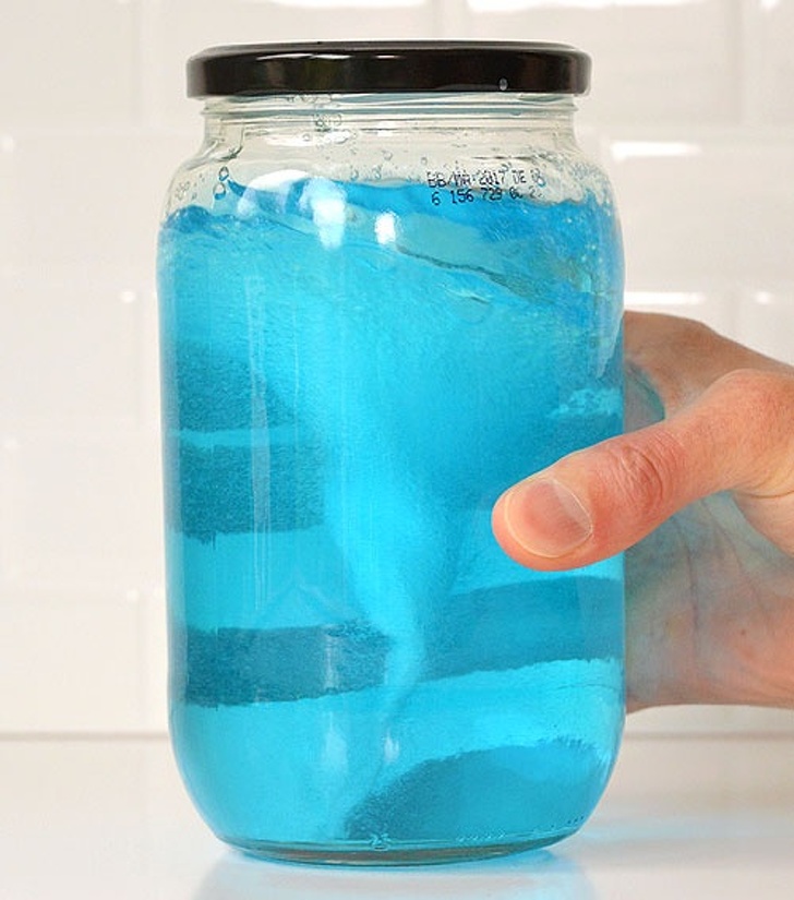 13 красочных экспериментов и развлечений, которыми можно занять детей