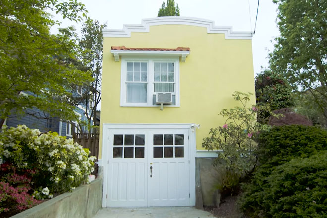 Муж прогнал жену из дома, и она решила отомстить с умом: построила свой дом в 5 метрах от старого Муж прогнал жену из дома, и она решила отомстить с умом: построила свой дом в 5 метрах от старого Культура