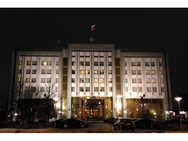 Путин между Кудриным и Патрушевым Путин между Кудриным и Патрушевым россия