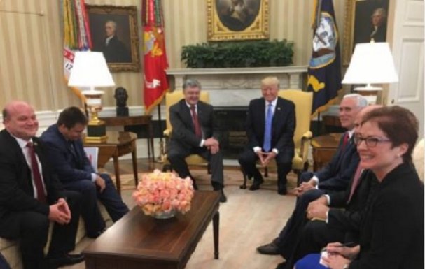 Трамп обозвал Порошенко президентом «The Ukraine»