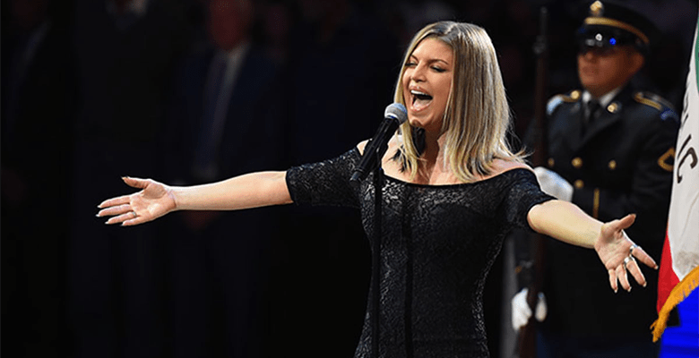 Ферги спела гимн США, и ее и&hellip;