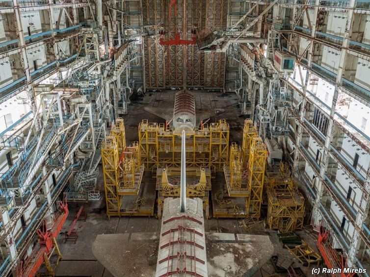 Заброшенный ангар космических кораблей СССР жизнь, интересные, фото