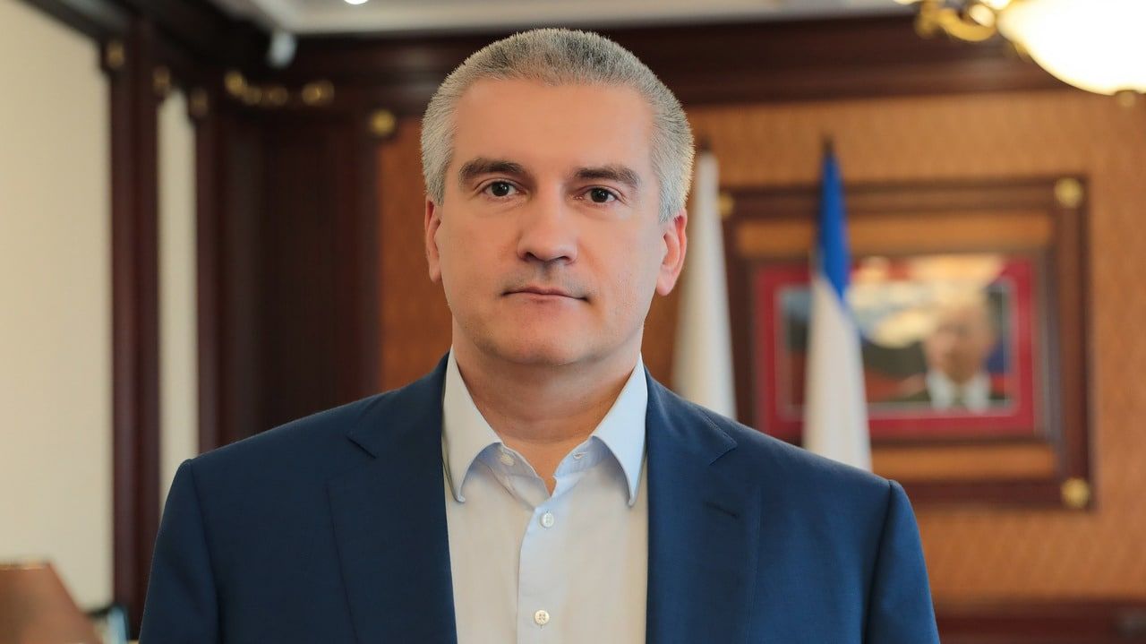 Аксенов: идущие с материка в Крым поезда будут останавливаться на станции Владиславовка