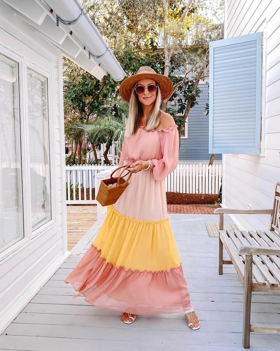 Грациозный фасон платья , который подходит женщинам в любом возрасте