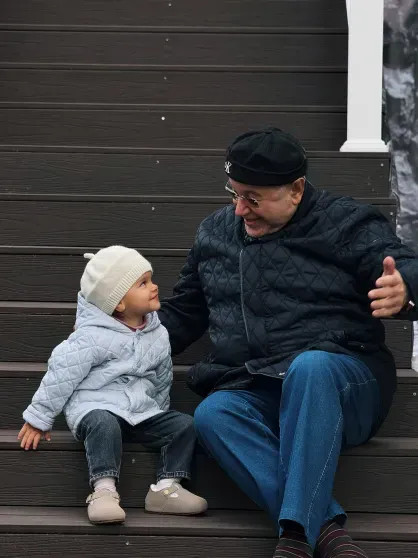 Жена 80-летнего Евгения Петросяна Татьяна Брухунова показала его фото с маленькой дочерью Петросян, Татьяна, Петросяна, Брухунова, очень, юморист, молодости, ошибки, работе, Степаненко, женат, интервью, Матильда, более, БрухуноваТатьяна, Евгения, недвижимостиНынешнюю, Брухуновой, 57летняя, нарядах Но