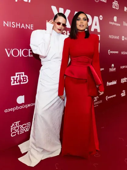 Алсу, Дима Билан, Сергей Лазарев, Полина Гагарина, Джиган, Кети Топурия и Клава Кока посетили премию 