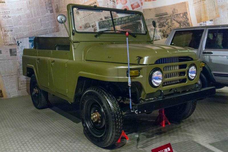 «Надежность опытных образцов низкая»: УАЗ-469 пробивает дорогу в серию оружие