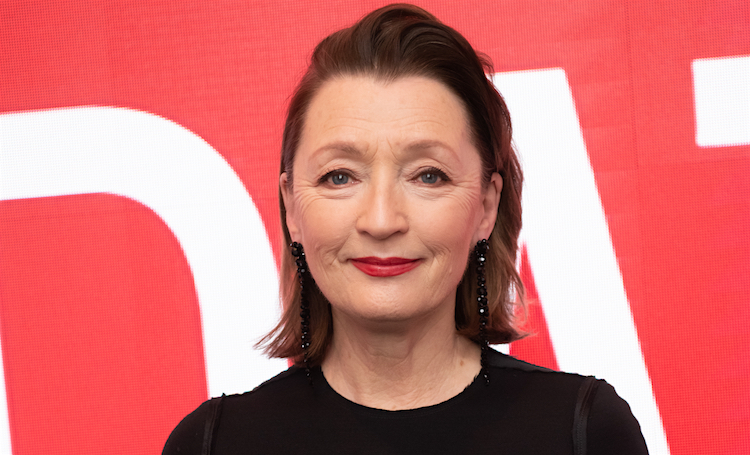 На смену Хелене Бонэм Картер: найдена новая исполнительница роли принцессы Маргарет в сериале "Корона"