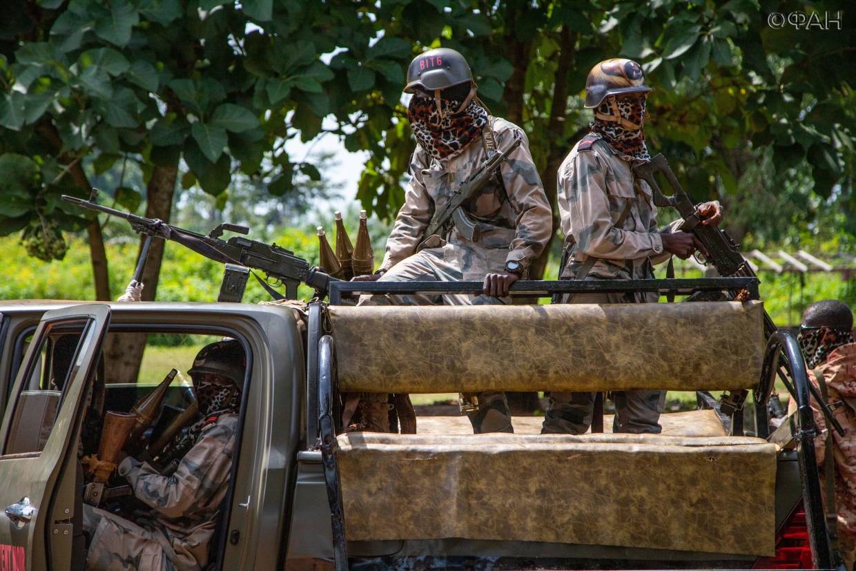 Солдаты армии ЦАР задержали в окрестностях города Бамбари группу наемников Чада и Судана