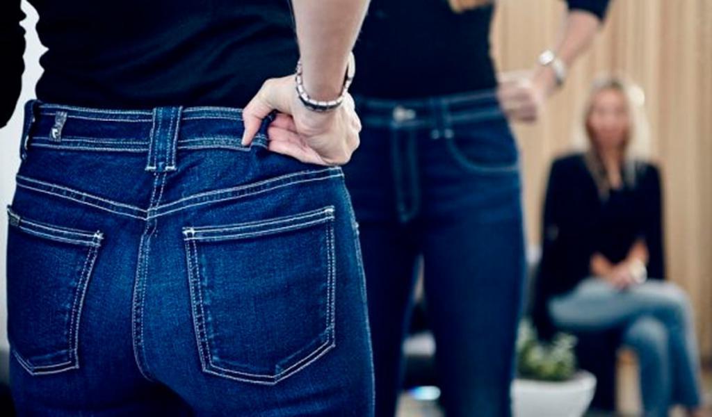 Джинсы всегда сидят на мне идеально, а все потому, что при покупке я применяю 3 простых правила