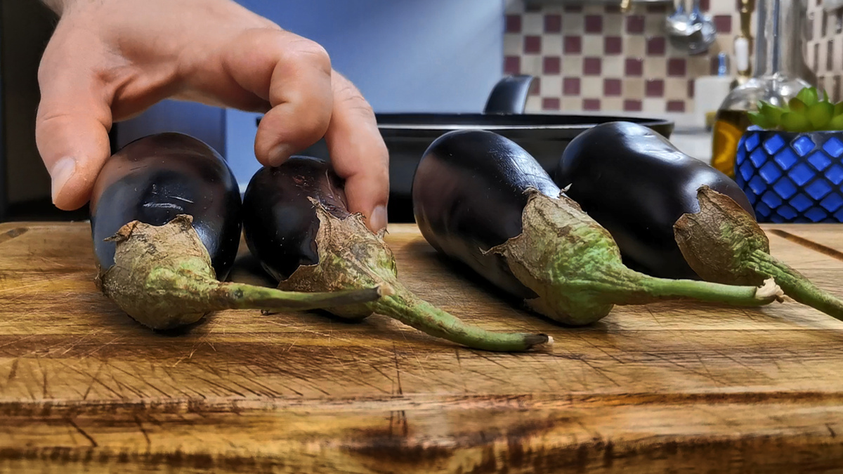 Баклажаны вкуснее мяса. Сначала не верил, а потом убедился. Турецкий повар научил готовить обалденно вкусный ужин без мясных продуктов