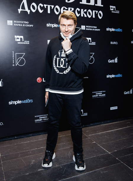 Анна Седокова и Янис Тимма, Екатерина Варнава и другие на премьере спектакля Константина Богомолова "Бесы Достоевского" Анна Седокова и Янис Тимма, Екатерина Варнава и другие на премьере спектакля Константина Богомолова "Бесы Достоевского" Звезды,Новости о звездах