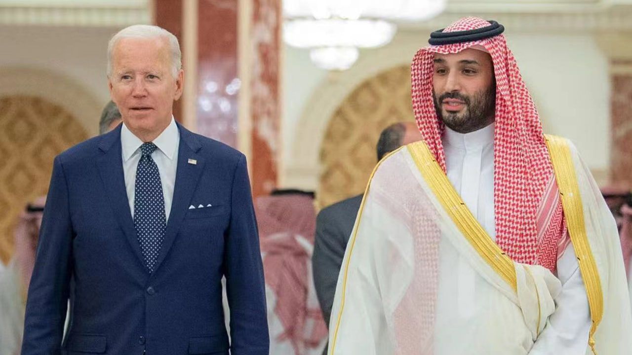 Журналистка WSJ Хаус назвала позорным визит Байдена в Саудовскую Аравию