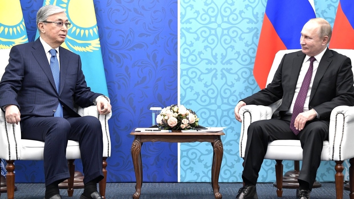 Путин и Токаев провели телефонный разговор