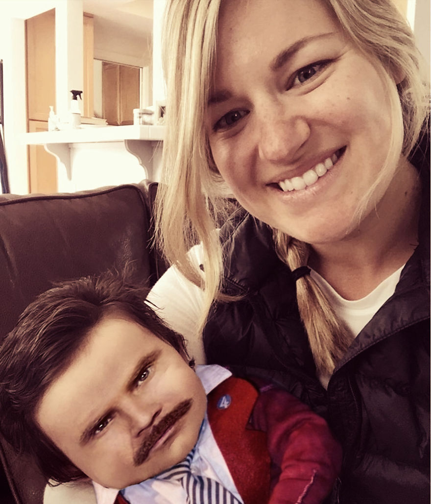 ребенок родился с пышной шевелюрой