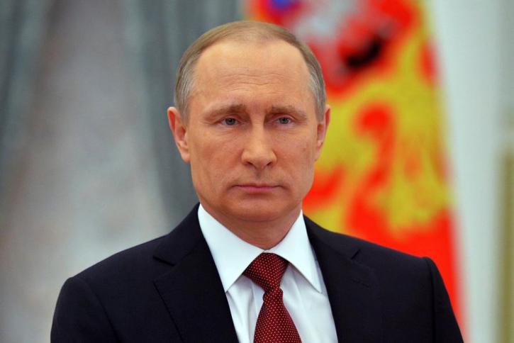 «Золотой момент» Путина: как рубль обыгрывает валюту США