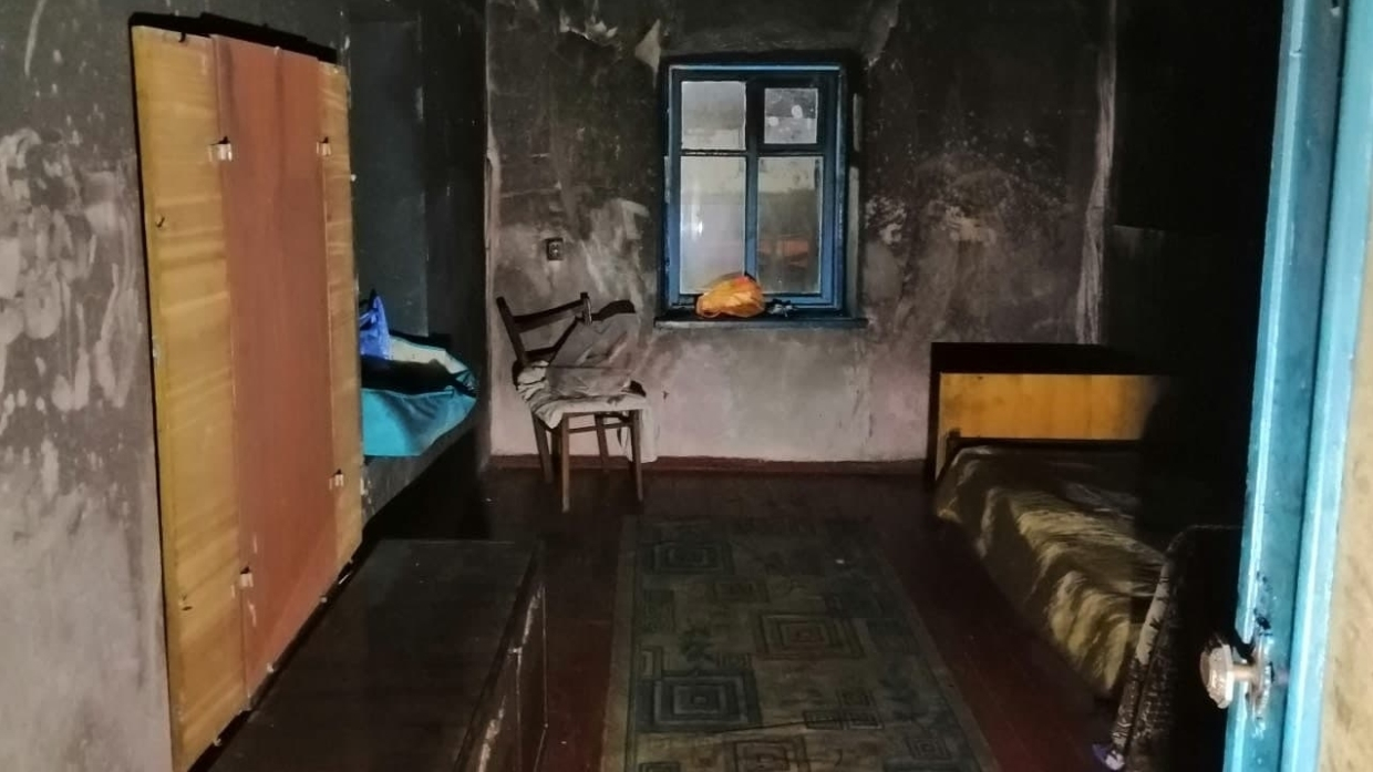 В Крыму из пожара в частном доме спасли двух детей