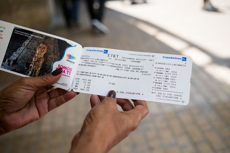 Куба обратный билет. Билеты на самолет. Билеты на Кубу. Билеты на самолет на Кубу. Авиабилеты фото.