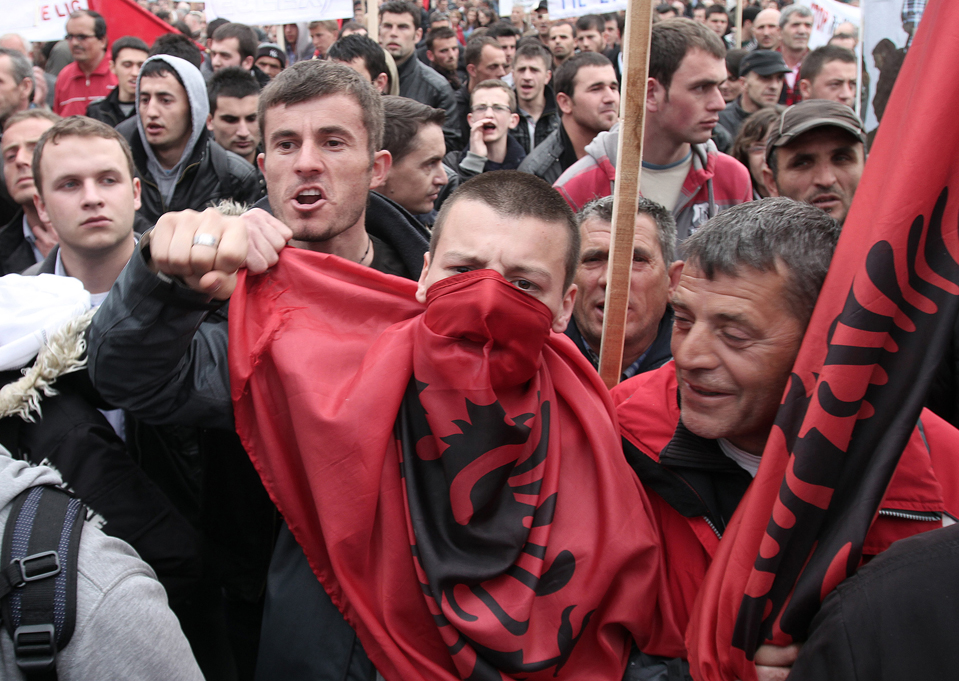 Новый фронт против Сербии: Активизирован еще один очаг сепаратизма.