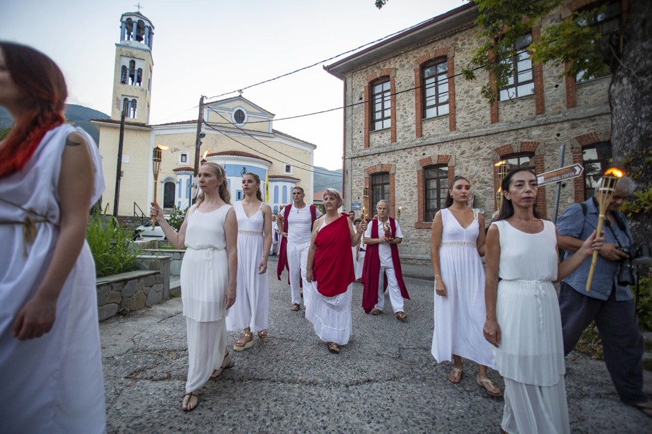 Кто придумал мини-юбки и зачем женщины принялись их носить Кто придумал мини-юбки и зачем женщины принялись их носить мода,мода и красота,одежда и аксессуары
