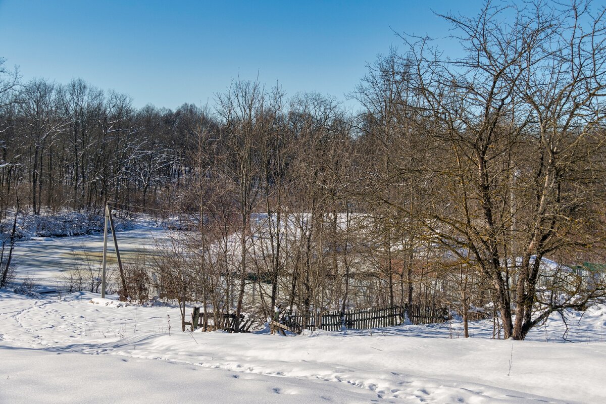 Хутор Зазулин: гуляла среди гусей, кур и овец и нашла немецкий военный мемориал 