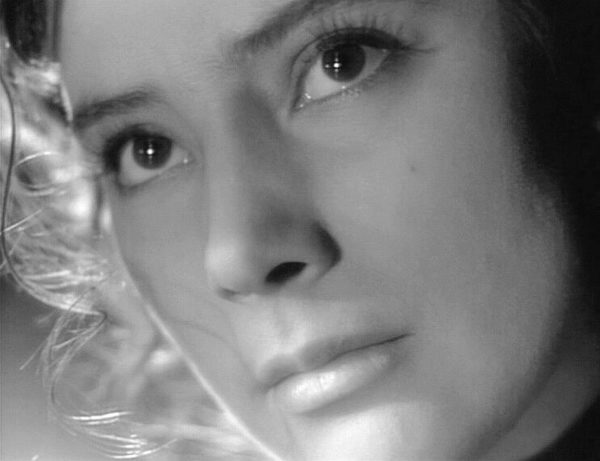 Сын Татьяны Самойловой не дал ни копейки на памятник своей гениальной матери, помогла Самбурская Сын Татьяны Самойловой не дал ни копейки на памятник своей гениальной матери, помогла Самбурская