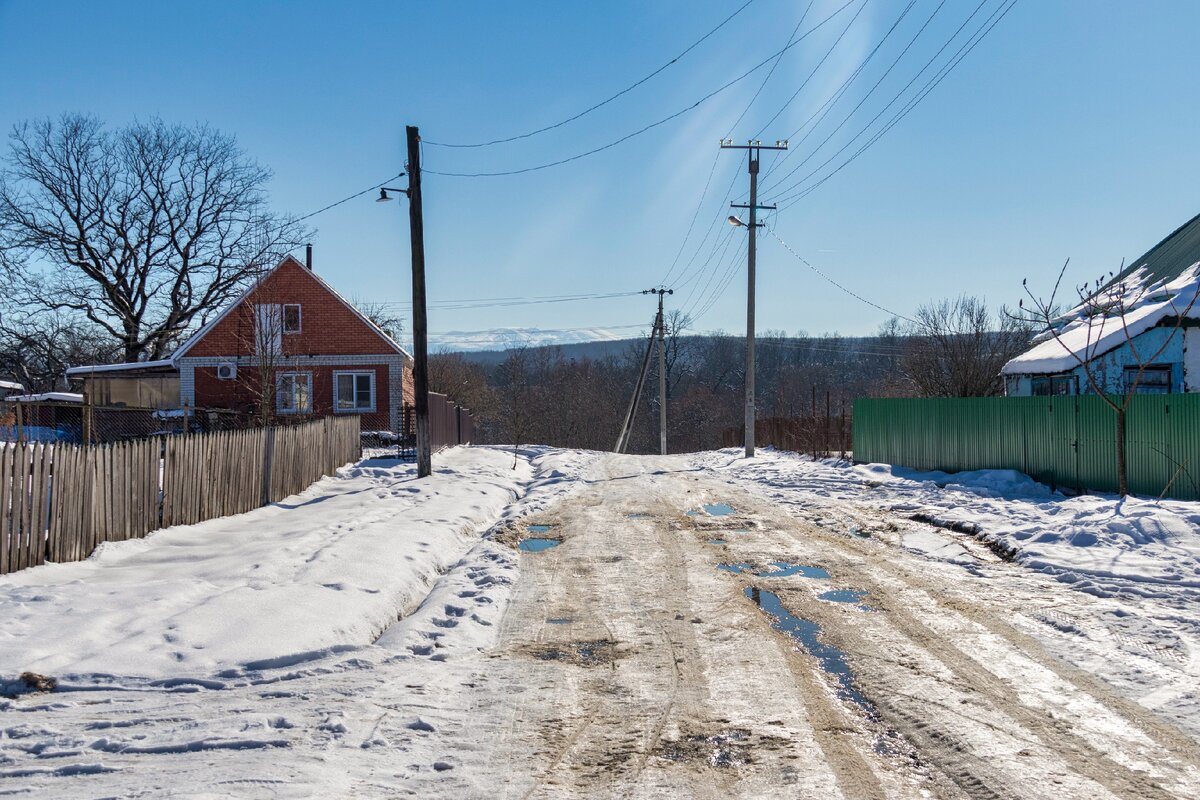 Хутор Зазулин: гуляла среди гусей, кур и овец и нашла немецкий военный мемориал 