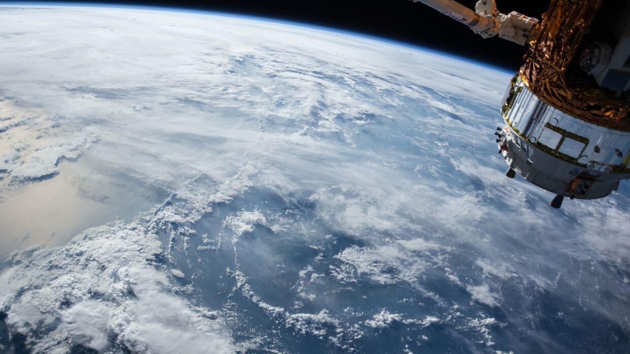 Роскосмос получил патент на «сачок» для космического мусора