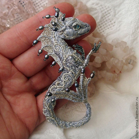 Brooches handmade. Order Brooch dragon 'Dancing pearl' Brooch beads. Embroidered dragon. master Alena Litvin. Livemaster. floss