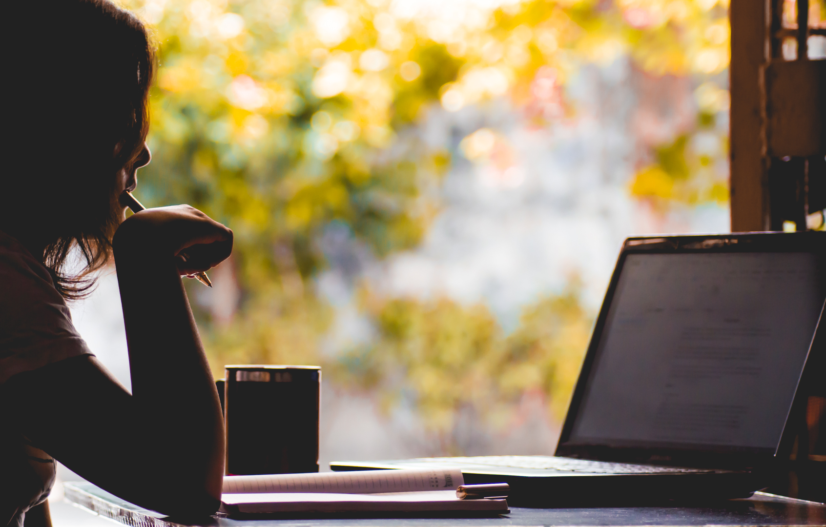 Пусть решает проблемы своей семьи сам...