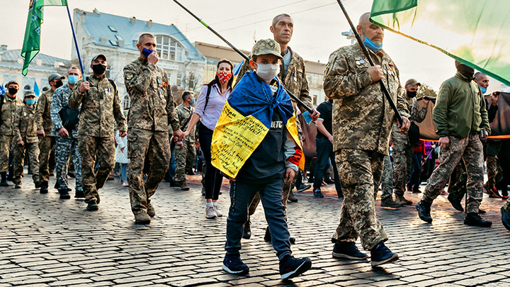 НЕАНДЕРТАЛЬЦЫ ГОВОРИЛИ ПО-УКРАИНСКИ: ОТКРОВЕНИЯ ШКОЛЬНЫХ УЧЕБНИКОВ