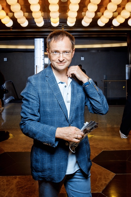 Александра Новикова и Feduk, Аглая Тарасова и Елена Летучая и другие на премьере фильма "Довод" Звезды,Новости о звездах