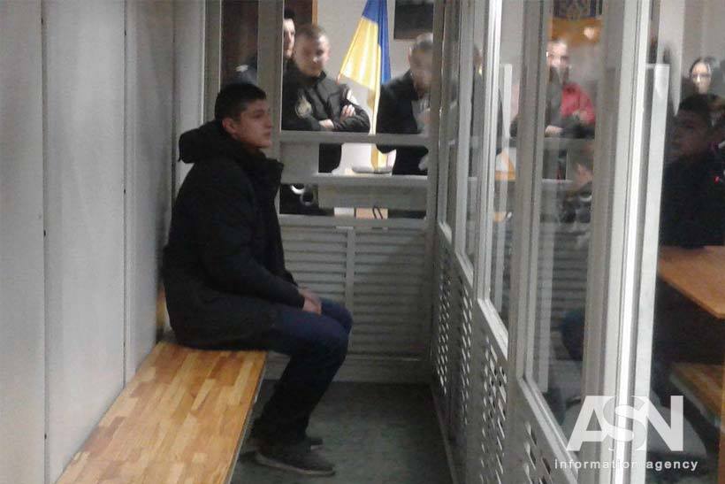 Ограбивший киевский магазин сын соратника Ляшко пошел под суд