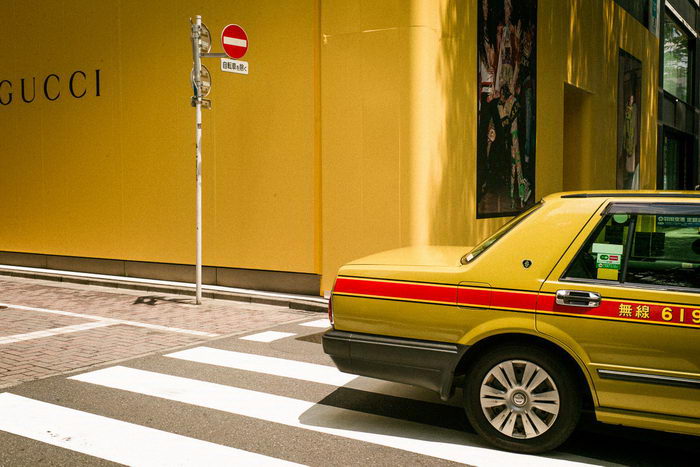 Уличная фотография Shin Noguchi. Очень интересные и остроумные фотографии Японии 