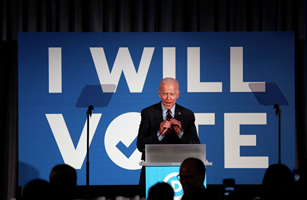 Кандидат в президенты от Демократической партии, бывший вице-президент Джо Байден выступает в Атланте