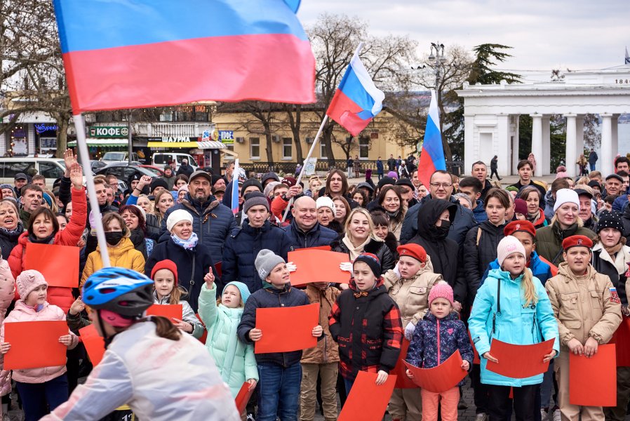 События в севастополе последние новости на сегодня. Флешмоб Севастополь. Севастополь сегодня. Севастополь сейчас. Волонтеры мы вместе Донбасс.